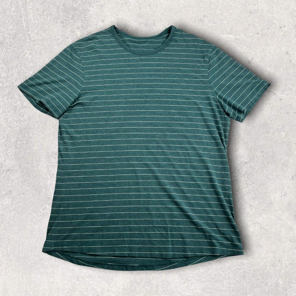 LULULEMON T Shirt Short Sleeve Crew Neck Green Striped Gym Yoga Athletic Men L